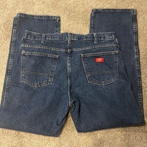 Men’s Dickies Relaxed Fit Jeans 34x30 blue jeans. Like NEW